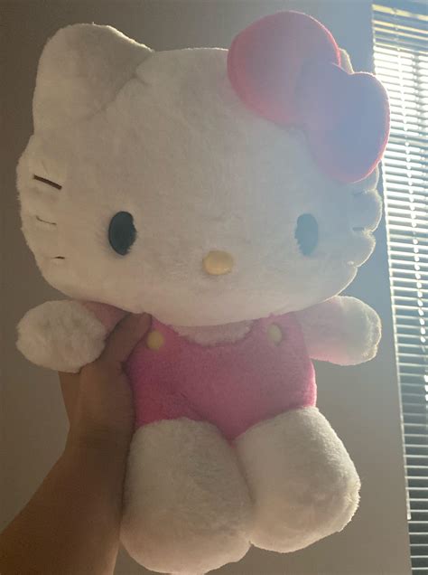 New Hello Kitty Plush! : r/HelloKitty