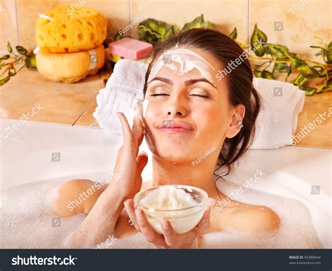 how to exfoliate face at home