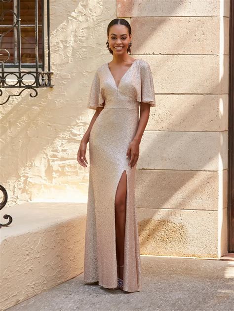 Dressing for Different Wedding Themes: For Bridesmaids & Mothers of the