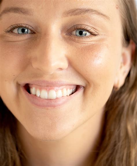 Oat Milk Foundation - Vienna - Andersen Beauty