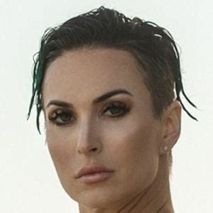 Zahra Elise - Age, Family, Bio | Famous Birthdays