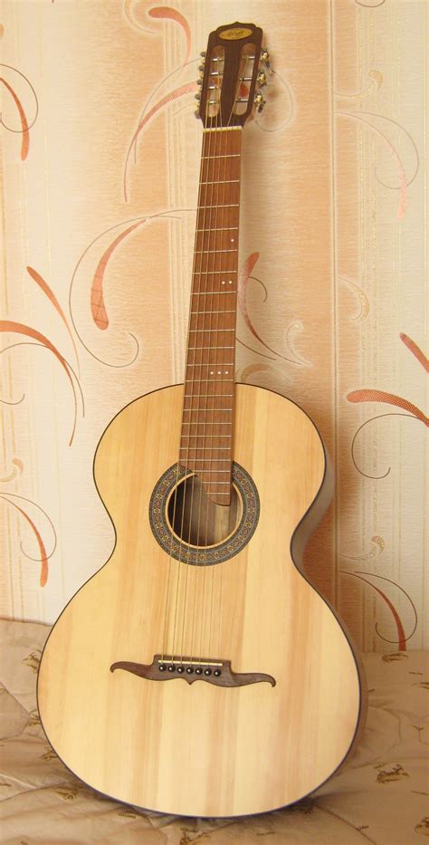 Russian guitar - Wikipedia | Russian guitar, Guitar, Guitar chords for ...