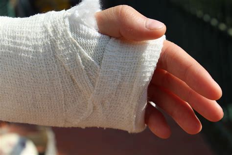 The Importance of Aftercare for Hand Surgery - Hand and Wrist Institute