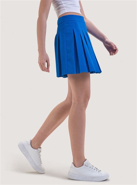Plain pleated skirt