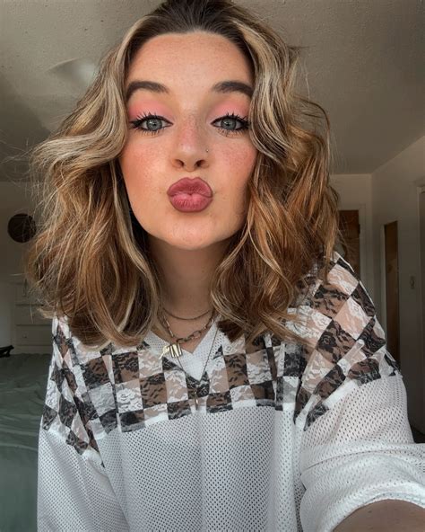 August, let’s just take it from the top yeah?🥹 (Last pic was me last