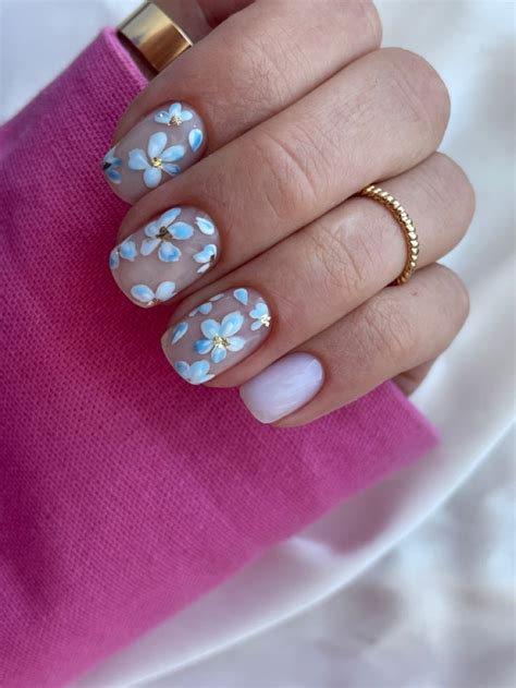 Маникюр с цветами от @tmn_gel_polish в 2024 г | Маникюр, Дизайнерские ...