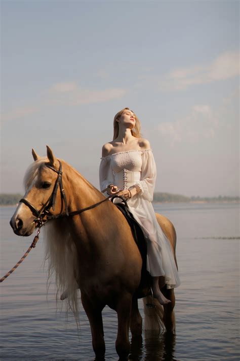 Lady Sonia Outdoor Photos, Download The BEST Free Lady Sonia Outdoor