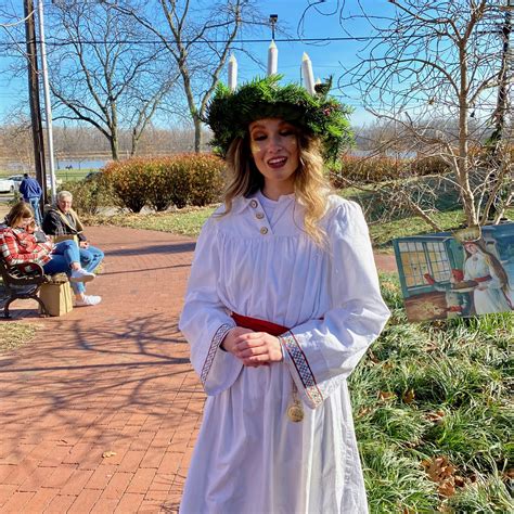 Christmas Traditions St. Charles MO – Amanda Markel