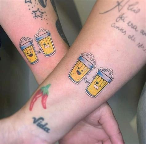 Tatuagem Copo De Cerveja Amigas - Tattoo de amigas de copo | Tatuagem, Tatoo, Tatuagens