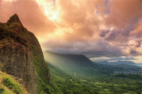 Hawaii, Oahu, Tropical Scenery by Michele Falzone