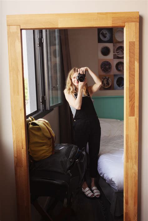 Les Piaules — The Travelling Light