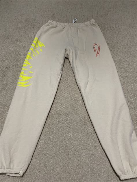 Billie Eilish Authentic Apparel Mom Sweatpants Size L… - Gem
