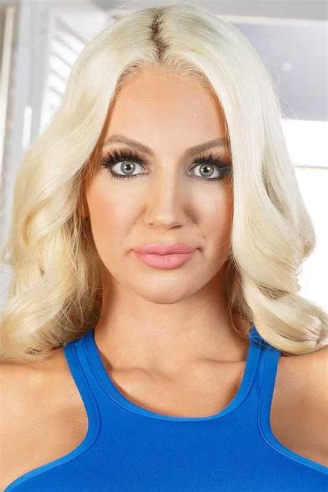 Nicolette Shea Photo 3 | GoldPoster