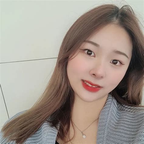 윤상아 (@xa_xyaa_) • Threads, Say more
