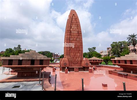 jallianwala bagh memorial jallianwala bagh  commemorate  massacre