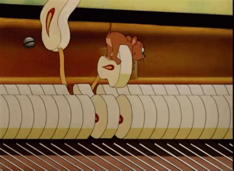 Tom And Jerry Spanking GIF - Tom And Jerry Spanking Piano - Discover
