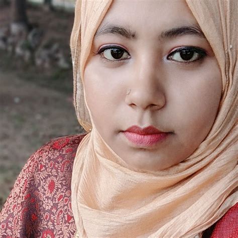 nasrin vlogs