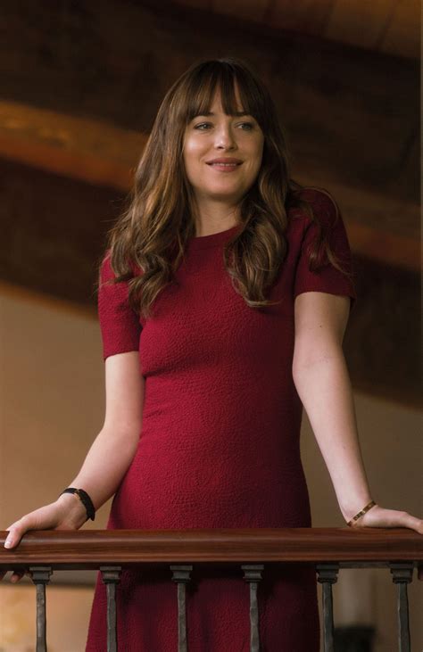 Copia los estilismos de Anastasia en 'Cincuenta sombras liberadas