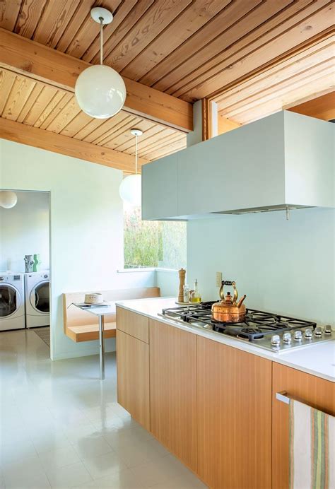 These Modern Kitchen Light Fixtures Will Transform Your Kitchen - Decor ...