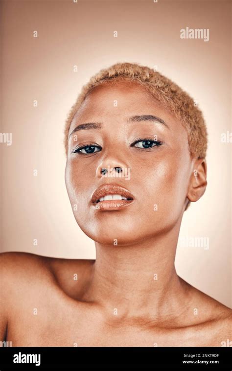 woman bronze face  res stock photography  images alamy