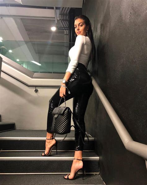 Hot And Sexy Georgina Rodriguez Photos - 12thBlog