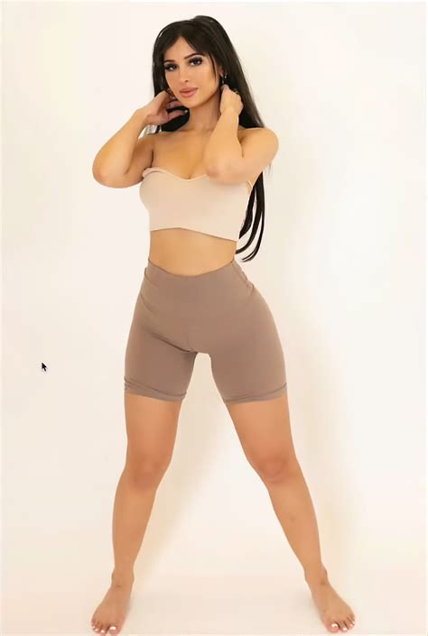 4K Upscaled Images : r/SSSniperWolf_Pics