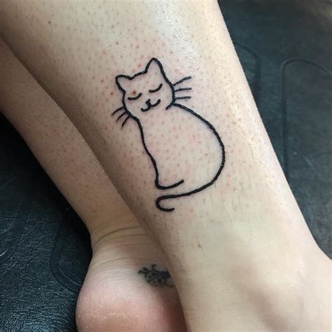 Amazing Simple Cat Tattoo Ideas