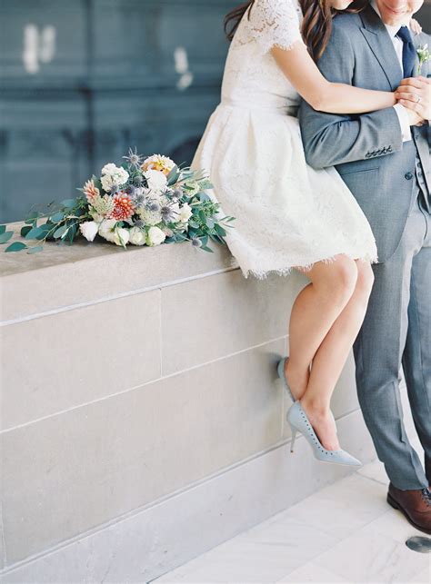What to wear in a civil wedding guest | Beachweddingtips.com