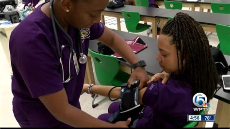 Boynton Beach High School medical program teaches life-saving skills