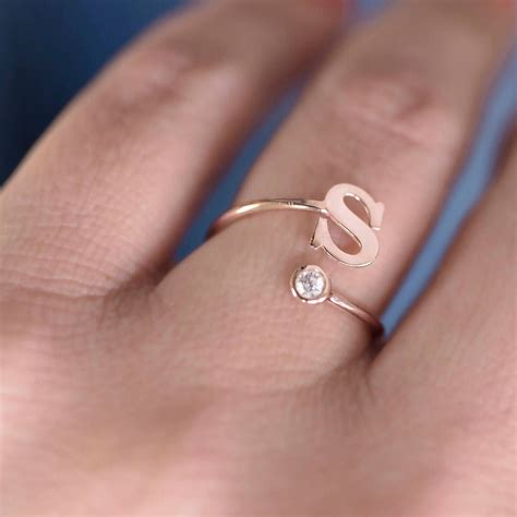Кольцо с буквой - 92 фото