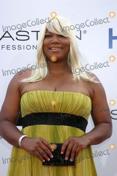 Photos and Pictures - Queen Latifah "Hairspray" Movie Premiere Mann's ...