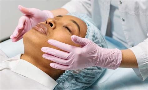 Pampering Patients: The 5-Step Formula To Becoming A Dream Aesthetic Medical Assistant