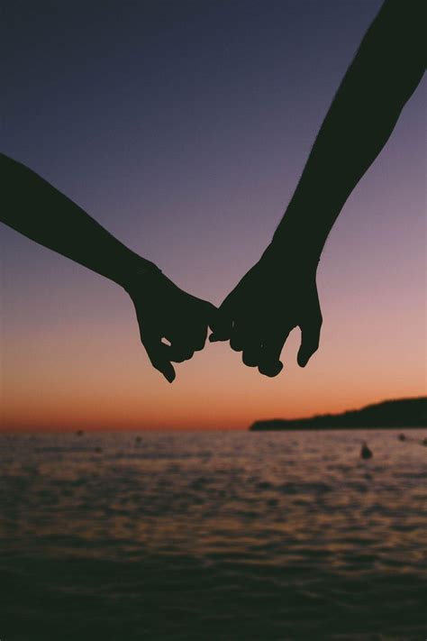 holding hands wallpapers top nhung hinh anh dep