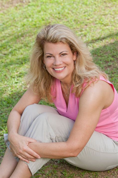 Lisa Whelchel Measurements