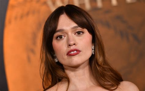 Aimee Lou Wood de The White Lotus habla de sus dientes, botox y la