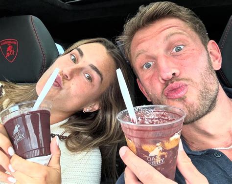 Quem É O Namorado Da Sabalenka - Quem é o brasileiro que namora Sabalenka, campeã do US Open?