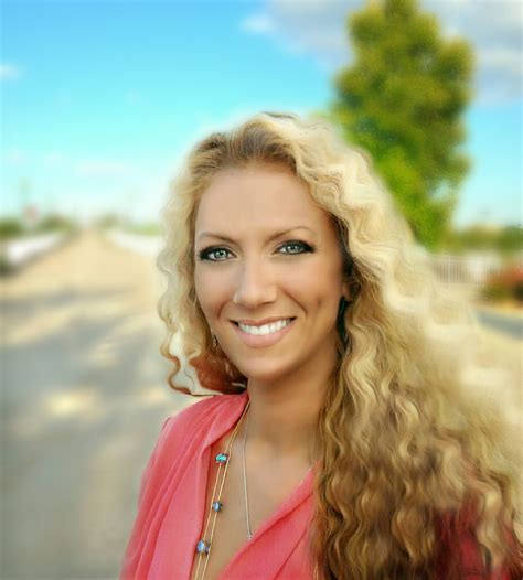 Pictures of Shannon Kelly