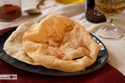 Papadum Recipe, An Indian Crusty Flat Lentil Bread For Dipping Sauce ...