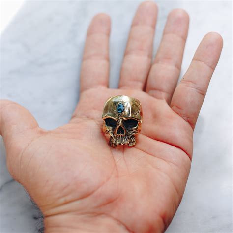 SKULL & STONE RING | BRASS – JEWELRYLAB