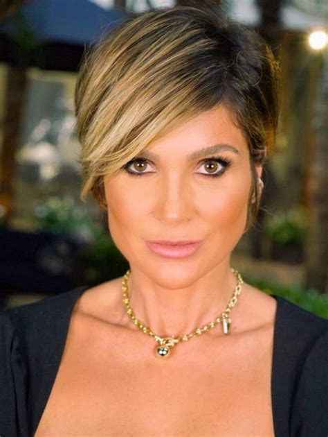 Que arraso! Flávia Alessandra transforma o visual para novo papel na