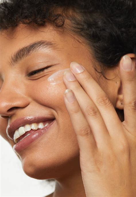 Make Prem MAKE P:REM SAFE ME. RELIEF WATERY CREAM - Soin de jour ...