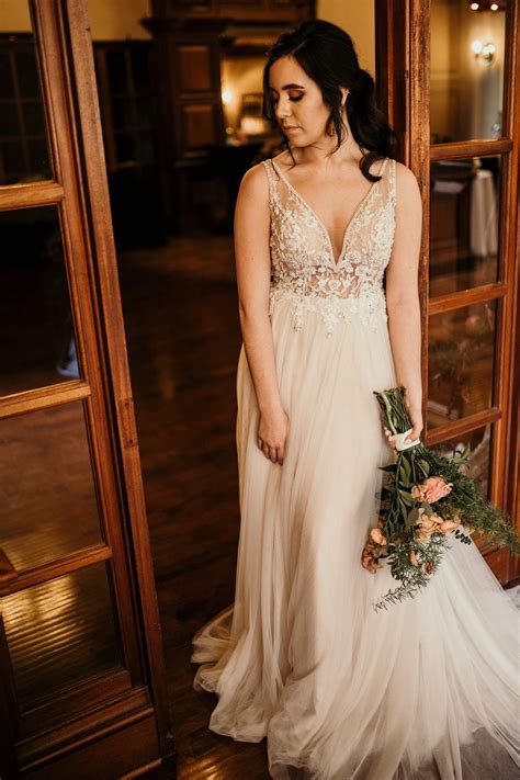 Edgy and Romantic Styled Bridal Session — White Traditions Bridal House
