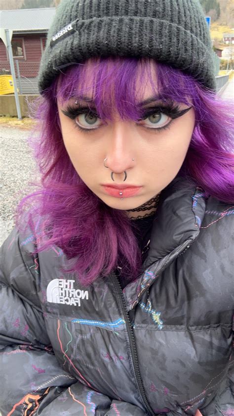 Alisha Victoria Raven Nude