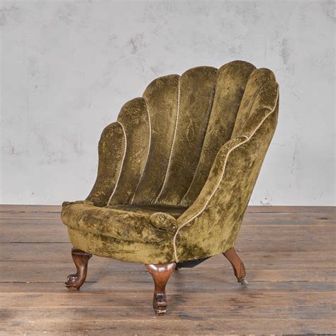 Antique Clam Shell Chair | 1052590 | Sellingantiques.co.uk