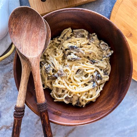 The Creamiest Pasta With Mushrooms