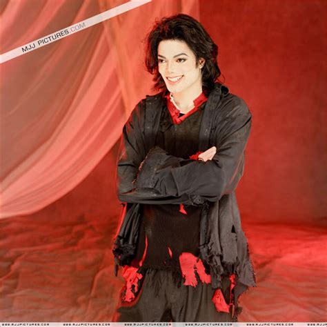 Earth Song - Michael Jackson Photo (8082568) - Fanpop