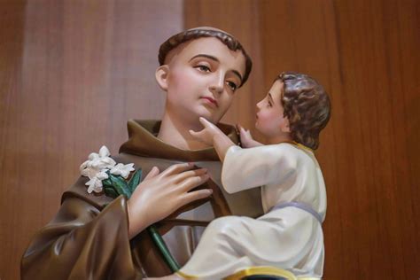 Dia de Santo Antônio: conheça a história do famoso casamenteiro | CNN ...