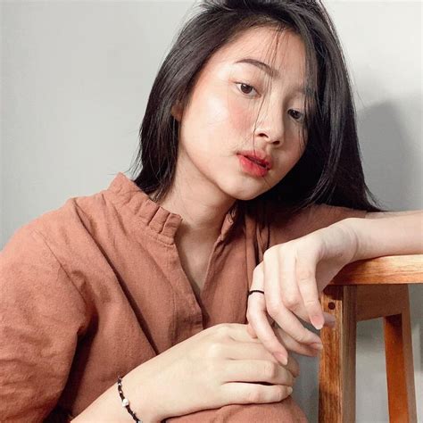 pin oleh asty amelinda  actress id gaya rambut wajah gadis gaya