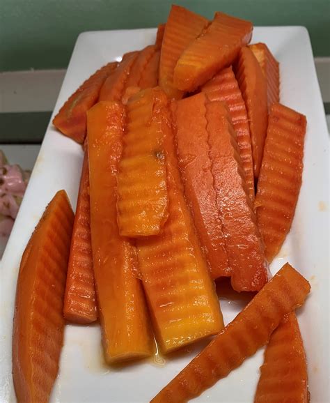 how to slice papaya
