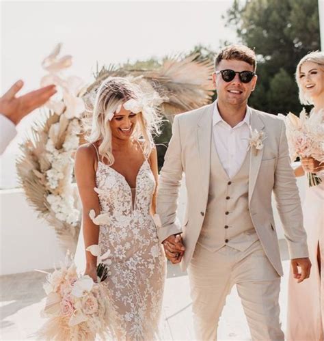 suit for a beach wedding